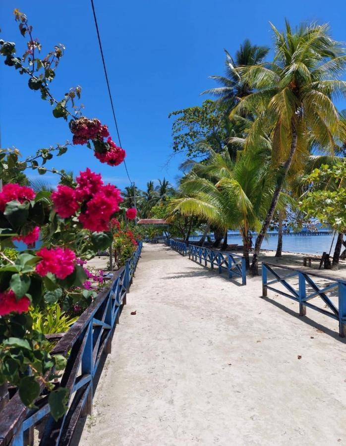 Frances Homestay - Raja Ampat Pulau Mansuar Exterior foto