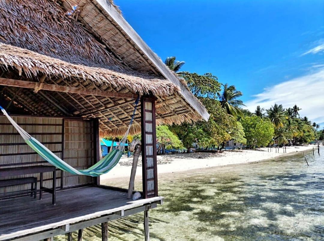 Frances Homestay - Raja Ampat Pulau Mansuar Exterior foto